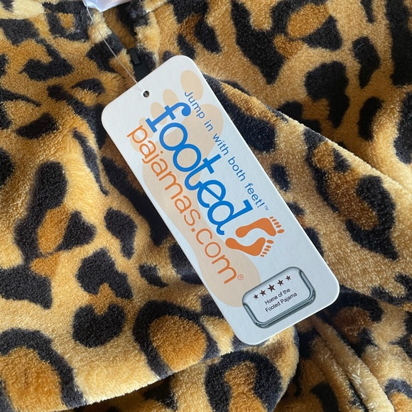 Adult Footed Pajamas - Picture 4 of 6